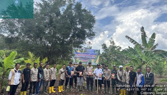 Dukung Swasembada Pangan 2026, Kapolsek Concong dan Forkopimcam Tanam Jagung