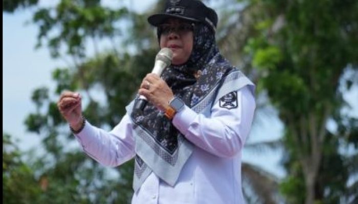 Buka OSIS Cup I SMPN 5 Kerinci Kanan, Bupati Afni Ajak Pelajar Isi Waktu dengan Kegiatan Positif