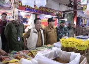 Monitoring Pasar Arengka, Pemko Pekanbaru Pastikan Stok Pangan Aman