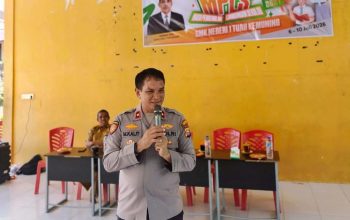 Jadi Narasumber MPLS, Kapolsek Kemuning Ajak Pelajar Jauhi Bullying dan Narkoba