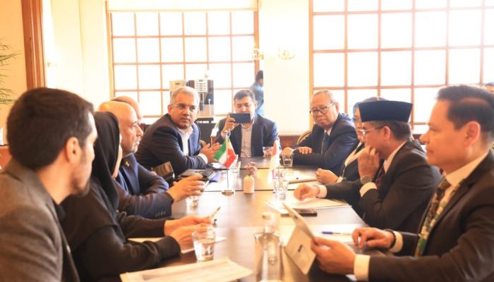 Indonesia dan Iran Jajaki Kerja Sama Strategis Bidang Ketenagakerjaan