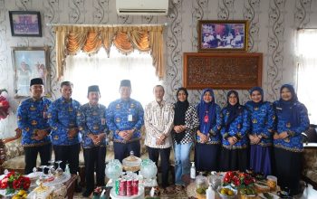 Jelang HUT ke-69 Riau, Pemprov Bersilaturahmi ke Kediaman Mantan Gubernur Syamsuar