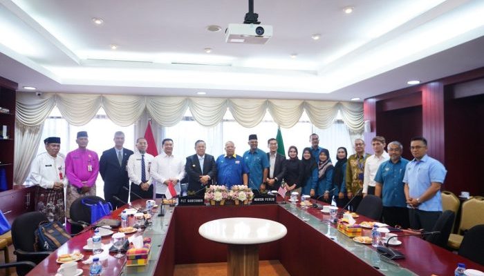 Temui Plt Gubernur Riau, Menteri Besar Perlis Perkuat Hubungan Serumpun Lewat IMT-GT