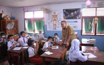 Usai PJJ Akibat Kabut Asap, Walikota Pekanbaru Tinjau Hari Pertama Sekolah Tatap Muka