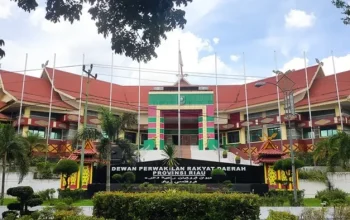 Fraksi Golkar DPRD Riau Berganti Komando, Imustiar Resmi Gantikan Nalladia