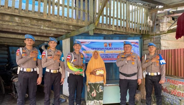 Sambut Hari Jadi Propam ke-24, Sipropam Polres Simeulue Salurkan Bansos