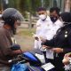 Udara Tidak Sehat Diduga Akibat Karhutla, Pemkab Dharmasraya Bagikan Ribuan Masker