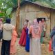 Cegah Dampak Kabut Asap, TKIT Cendekia Karimun Bagikan Masker dan Bansos Lewat Jumat Berkah